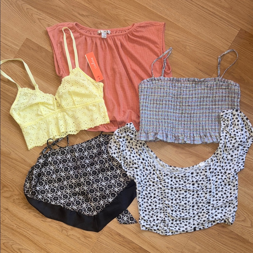 NWT Colsie Bundle of Crop Tops Stylish Summer SmockedCollection - Multicolor XS